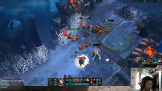 리그오브레전드 열심히 스킬써야지잉 소통은 언제나 저에게…